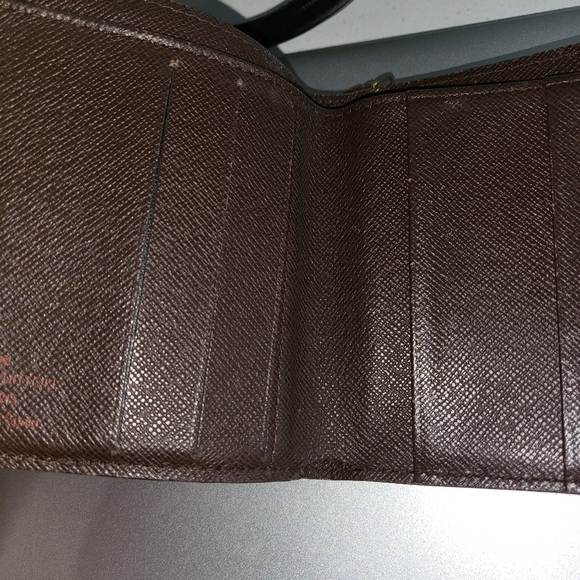 Louis Vuitton Disc.Damier Ebene Compact Zip Wallet - Picture 3 of 16
